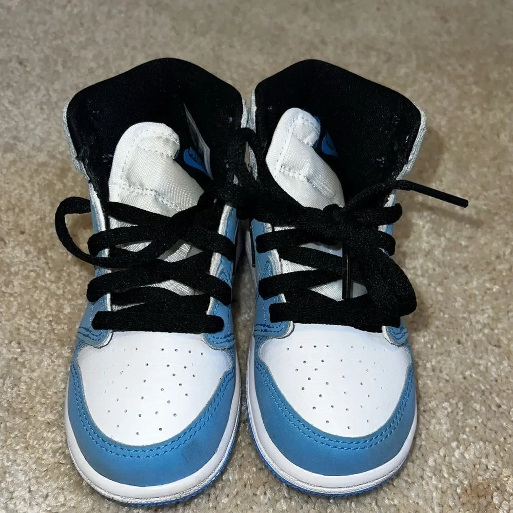 JORDAN 1 RETRO HIGH UNIVERSITY BLUE